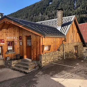*** Hotel De La Foret France
